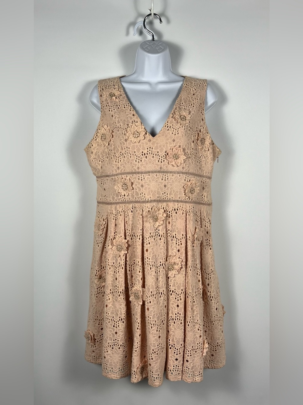 Michael Kors 3D Floral Appliqué Lace Mini Dress in blush pink Size